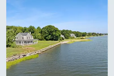 1366 Gardners Neck Rd, Swansea, MA 02777 - Photo 1