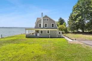 1366 Gardners Neck Road, Swansea, MA 02777 - Photo 3