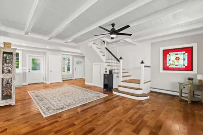 1366 Gardners Neck Rd, Swansea, MA 02777 - Photo 17