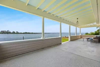 1366 Gardners Neck Rd, Swansea, MA 02777 - Photo 9