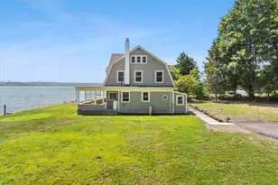 1366 Gardners Neck Road, Swansea, MA 02777 - Photo 3