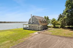 1366 Gardners Neck Road, Swansea, MA 02777 - Photo 27