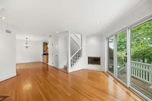 21 Pine St, Manchester by the Sea, MA 01944 - Photo 7