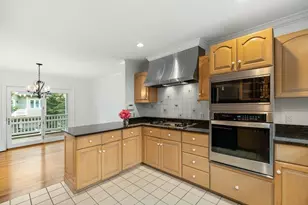 21 Pine St, Manchester by the Sea, MA 01944 - Photo 11