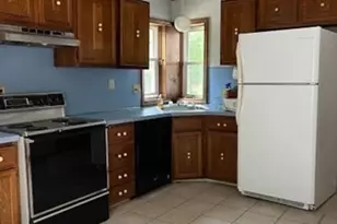 656 Franklin St, Wrentham, MA 02093 - Photo 7