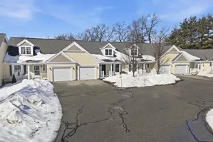 2 Strawberry Ln, Hudson, MA 01749 - Photo 3