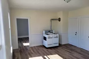 73 1/2 Esther St, Worcester, MA 01607 - Photo 5