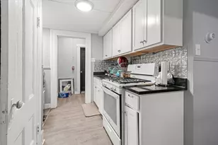 317 Nesmith St, Lowell, MA 01852 - Photo 29