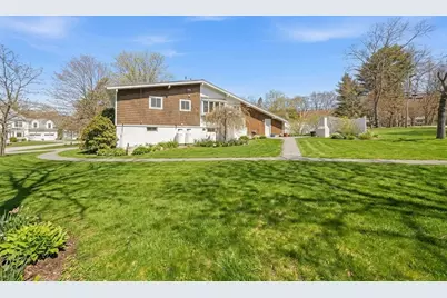 84 Winthrop St, Medway, MA 02053 - Photo 35