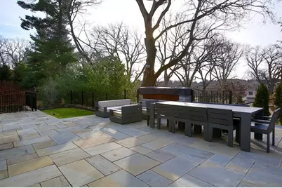 460 A Heath Street, Brookline, MA 02467 - Photo 9