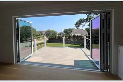 531 Menauhant Rd, Falmouth, MA 02536 - Photo 15