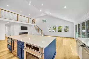 531 Menauhant Rd, Falmouth, MA 02536 - Photo 7