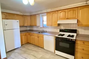 39 Loomis St, Cambridge, MA 02138 - Photo 3