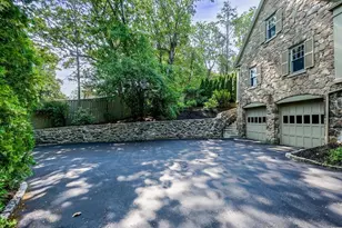 10 Hallwood Rd, Brookline, MA 02467 - Photo 41