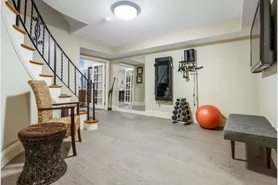 10 Hallwood Rd, Brookline, MA 02467 - Photo 35