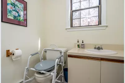 195 Falmouth Rd #9F, Mashpee, MA 02649 - Photo 9