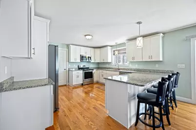 84 Montcalm Street, Chicopee, MA 01020 - Photo 9