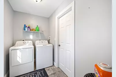 84 Montcalm Street, Chicopee, MA 01020 - Photo 25