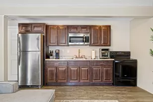 84 Montcalm St, Chicopee, MA 01020 - Photo 29