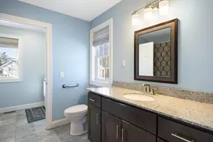 84 Montcalm St, Chicopee, MA 01020 - Photo 21