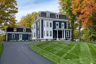 11 Taylor St, Littleton, MA 01460 - Photo 1