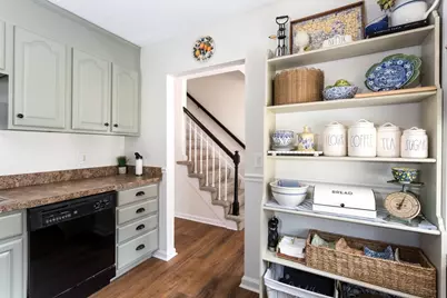 106 Laurelwood Dr #106, Hopedale, MA 01747 - Photo 5