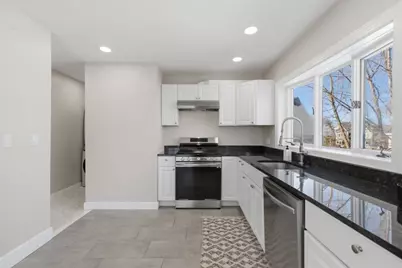 15 S Fairview St #3, Boston, MA 02131 - Photo 9