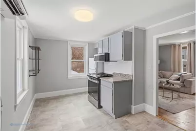 34 Cottage Street, Watertown, MA 02472 - Photo 5