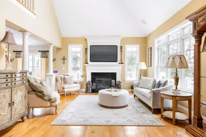 192 Boston Post Road #8, Sudbury, MA 01776 - Photo 1