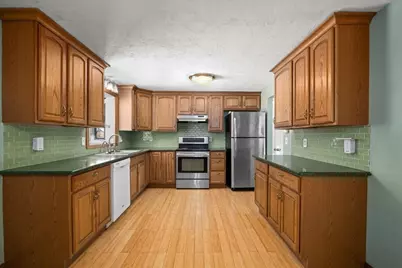 74 Locust Ave, Southbridge, MA 01550 - Photo 3