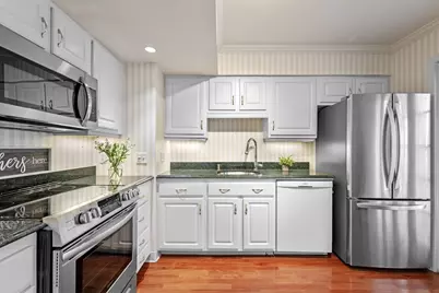 1731 Beacon St #721, Brookline, MA 02445 - Photo 7