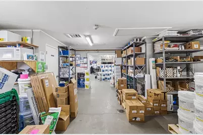 1193 Ashley Blvd, New Bedford, MA 02745 - Photo 17