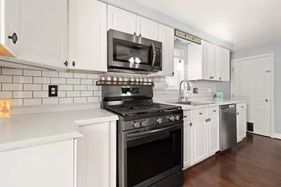 19 Cherry St, Hudson, MA 01749 - Photo 13