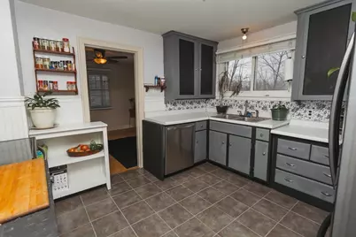 25 Barton Rd, Greenfield, MA 01301 - Photo 13