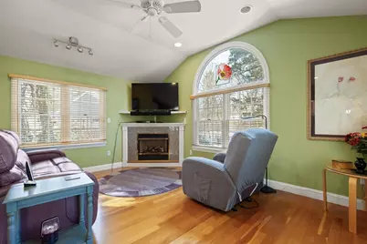 472 Brook St, Framingham, MA 01701 - Photo 11