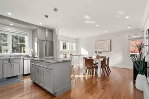 2 Gold Star Ct, Cambridge, MA 02140 - Photo 3