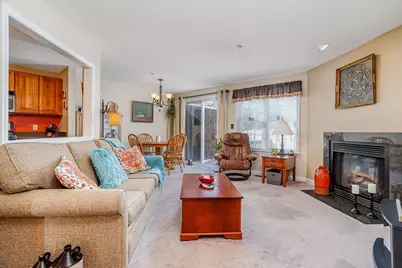 101 Bridle Cross Rd #101, Fitchburg, MA 01420 - Photo 5