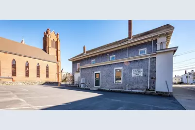 24 Center St, Fairhaven, MA 02719 - Photo 5