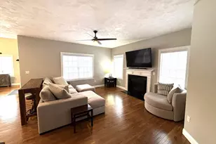 2 Everett Dr, Pepperell, MA 01463 - Photo 9