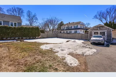 224 Riverdale St, West Springfield, MA 01089 - Photo 3