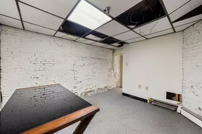 4 Derne St #1, Boston, MA 02114 - Photo 15