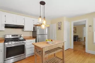 12 Parsons St, Newburyport, MA 01950 - Photo 9