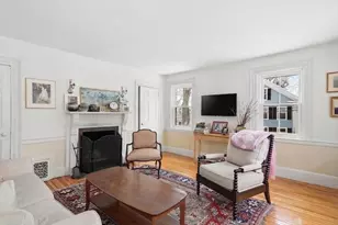 12 Parsons St, Newburyport, MA 01950 - Photo 3