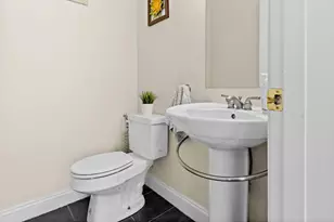 51 Knowlton Cir, Upton, MA 01568 - Photo 9