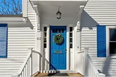 103 Oak St, Reading, MA 01867 - Photo 3