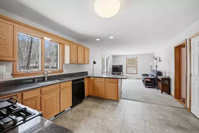 66 Penrose Dr, West Springfield, MA 01089 - Photo 9