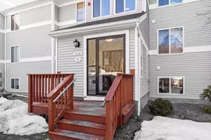 330 Sunderland Rd, Worcester, MA 01604 - Photo 3