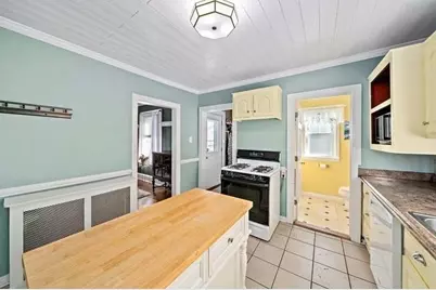 51 Channing St, Quincy, MA 02170 - Photo 3