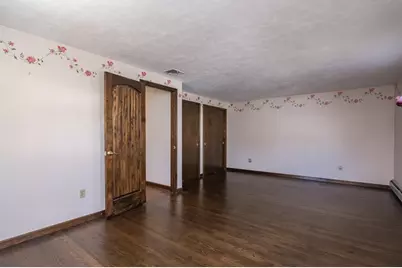 105 Montgomery St, Westfield, MA 01085 - Photo 27