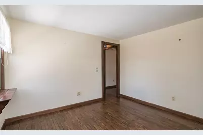 105 Montgomery St, Westfield, MA 01085 - Photo 17